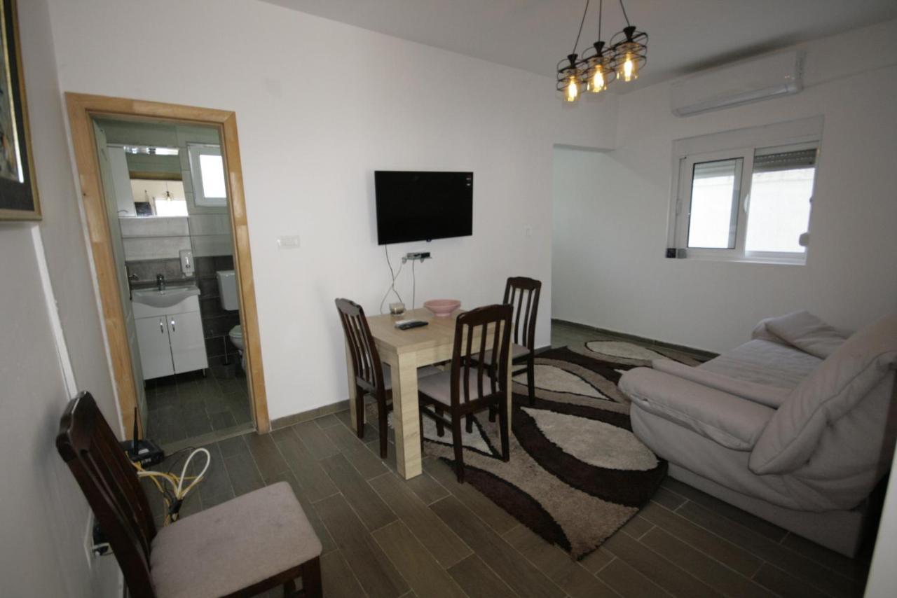 Apartmani Srdanovic ティヴァト エクステリア 写真