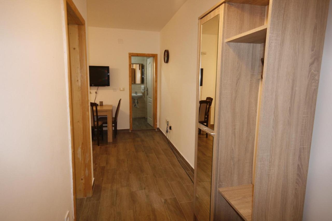Apartmani Srdanovic ティヴァト エクステリア 写真