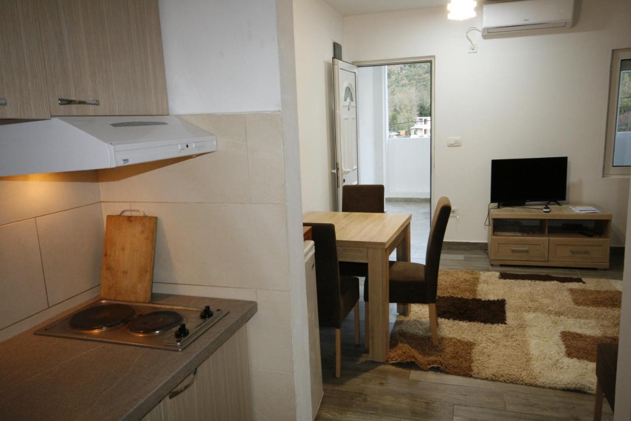 Apartmani Srdanovic ティヴァト エクステリア 写真