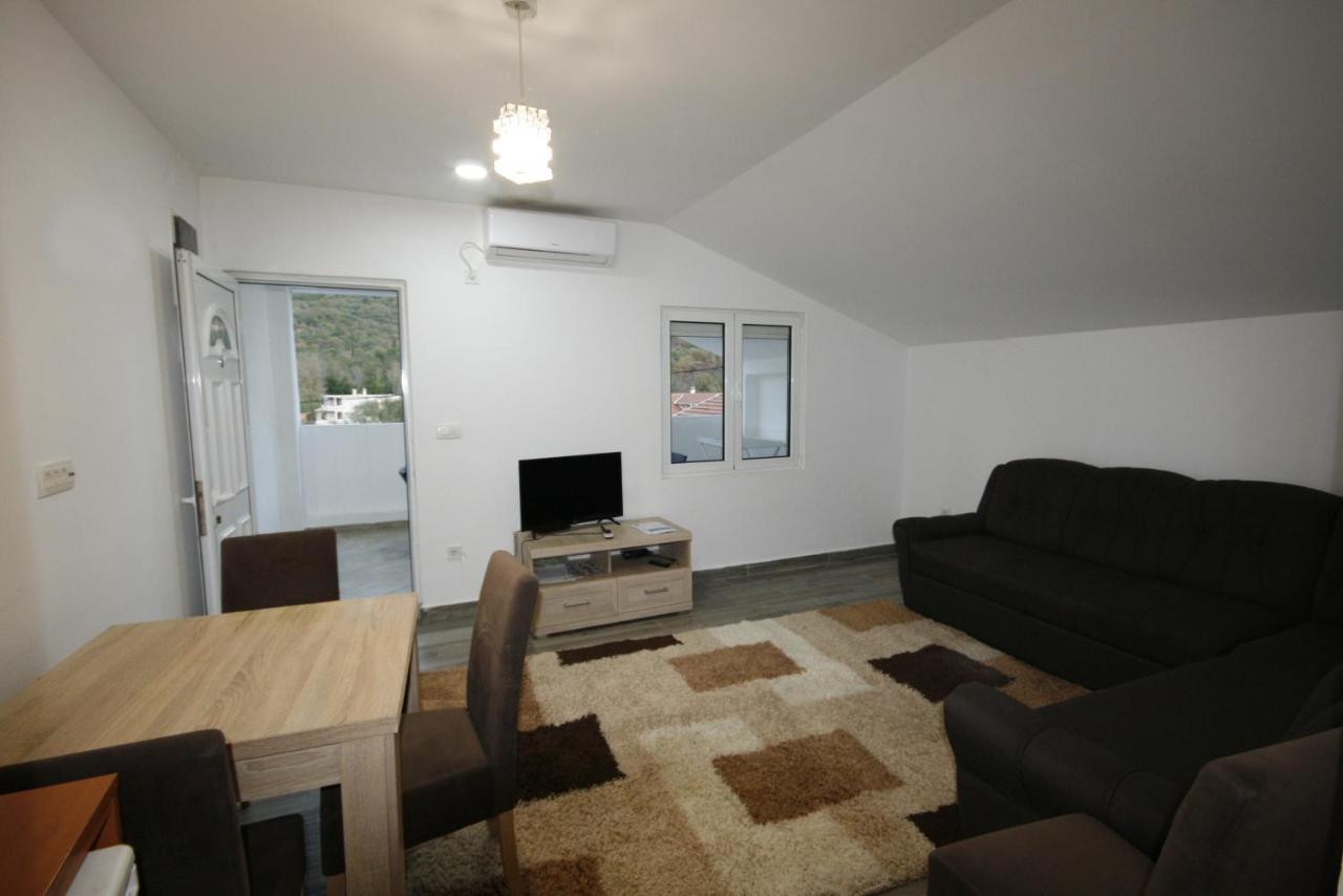 Apartmani Srdanovic ティヴァト エクステリア 写真